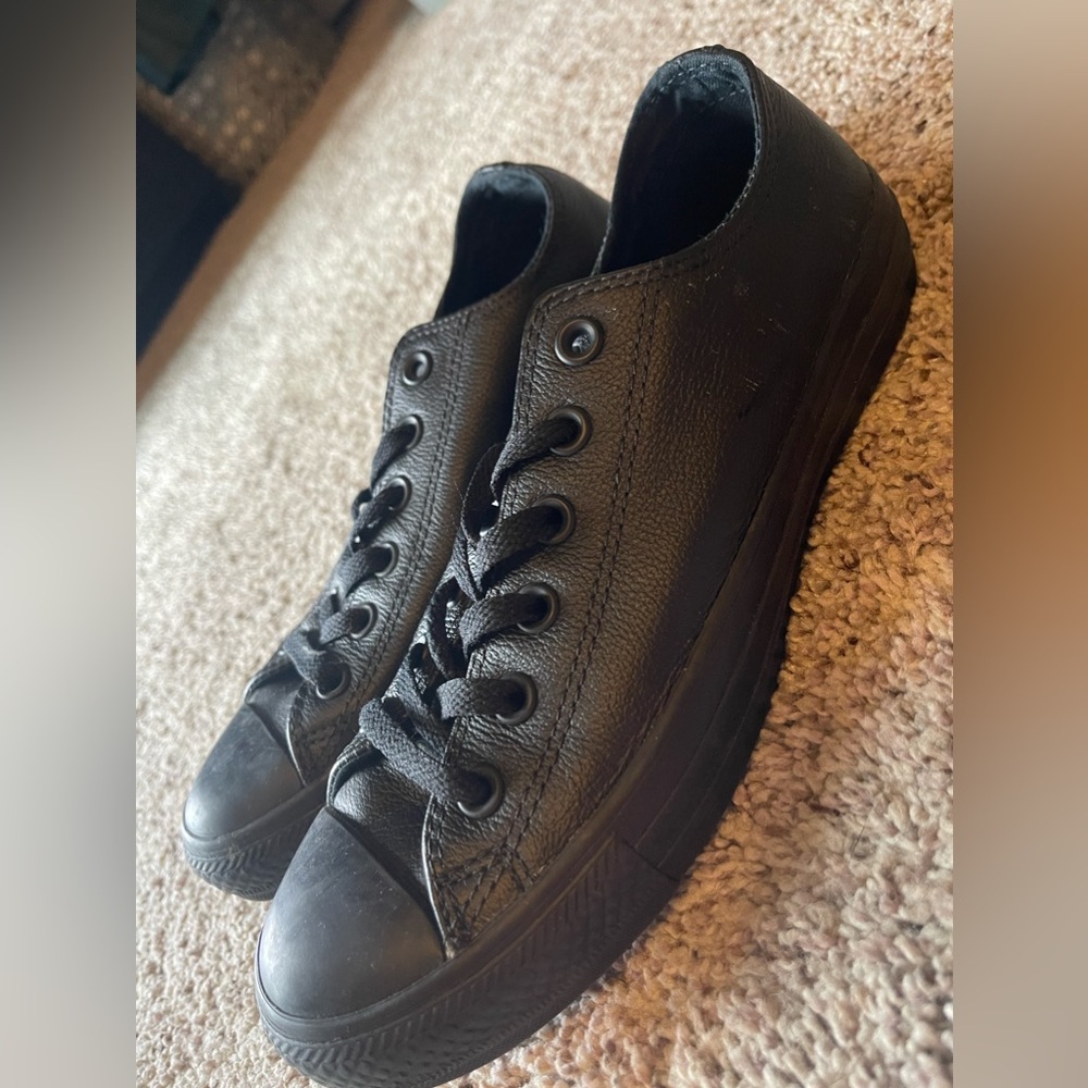 Black leather converse